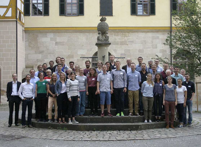 Gruppenbild Teilehmerinnen und Teilnehmer Summer School 2017